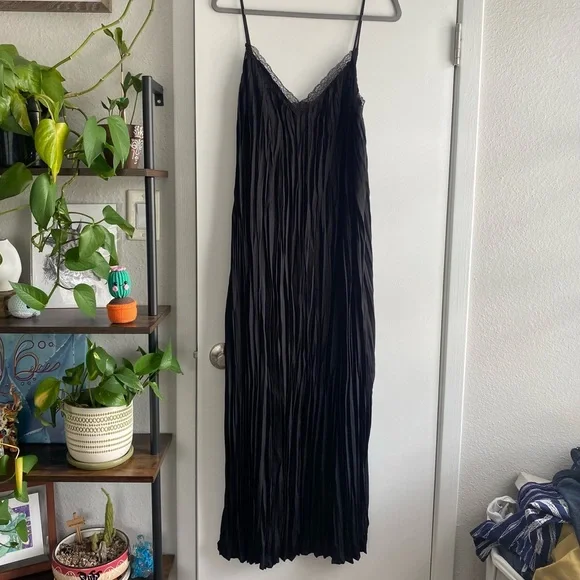 H&M black Maxi Dress - Picture 2 of 5